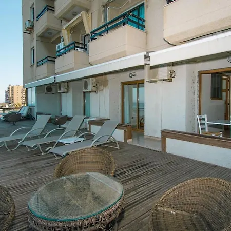 Арартаменты На Пляже Apartment *